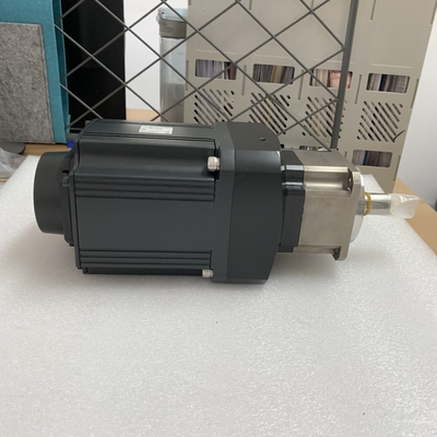 Mitsubishi HC-SFS1524 AC Servo Motor 3 PHASE 1.5 KW 251 V 2000 RPM 4.4 A IP65 CIF NEW AND ORIGINAL GOOD PRICE