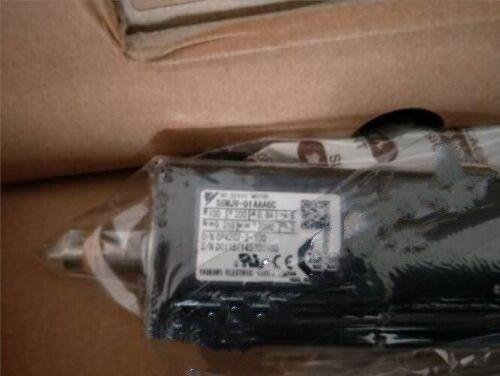 Yaskawa SGMJV-01AAA6C AC Servo Motor 100W 3000RPM 200V 0.84A NEW