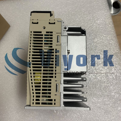 Yaskawa SGDV-3R5D11A020000 SERVO DRIVE OUTPUT 3.5AMP 1KW 0-480V 3PH NEW