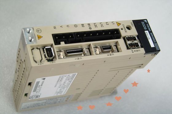 Yaskawa SGDS-A5A15A AC SERVO Amplifier 200-230V 0.6A 50W NEW